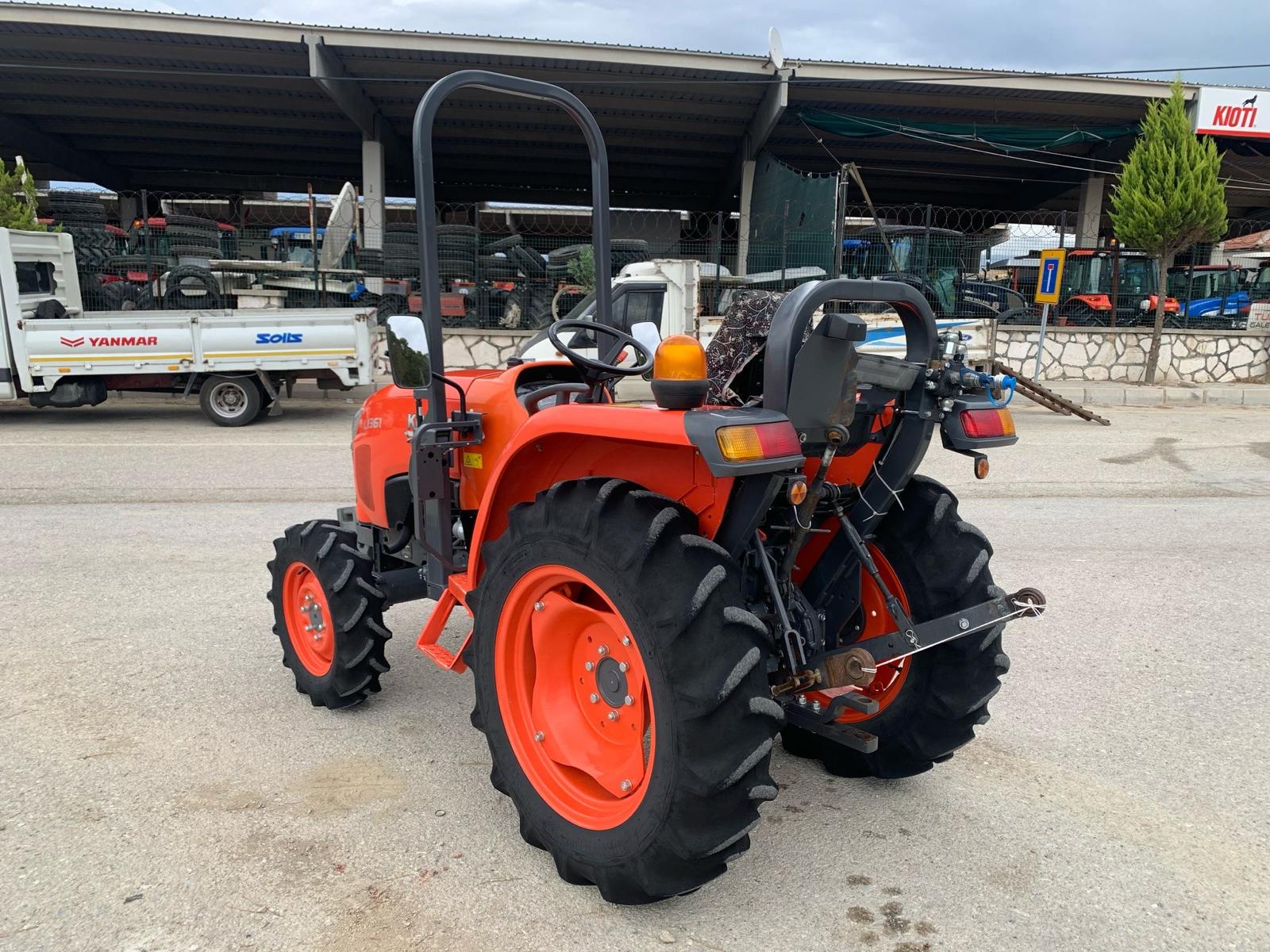 2018 Kubota Arka Görünüm